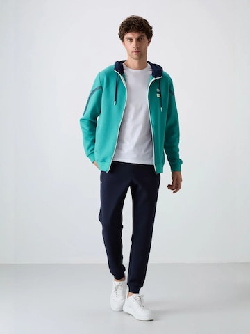 Tommy Life Loungewear in Blue