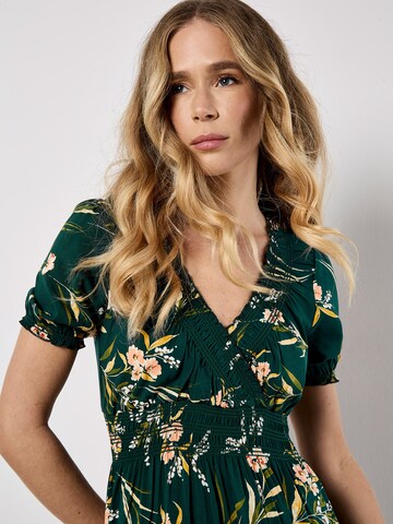 Apricot Summer dress in Green