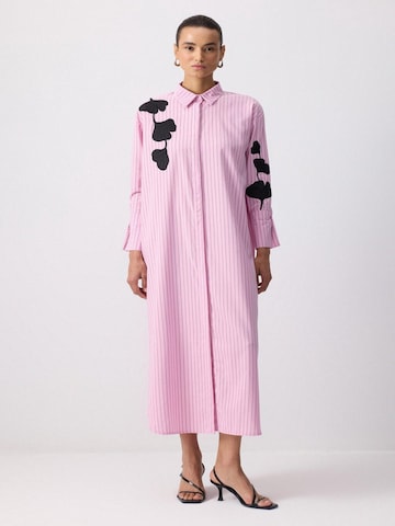 Touche Prive Abendkleid in Pink: Vorderseite