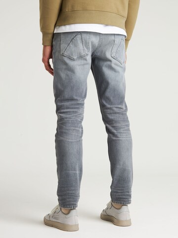 Coupe slim Jean ' Evan Vulcano ' CHASIN' en gris