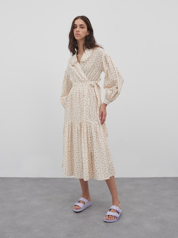 EDITED Shirt Dress 'Damara' in Beige