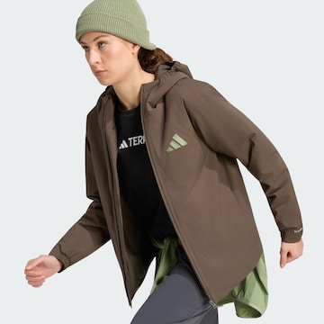 ADIDAS TERREX - Chaqueta de montaña 'Essentials' en verde
