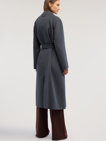 Trussardi - Abrigo de invierno en gris