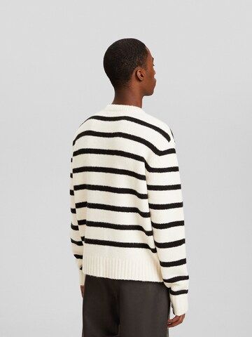 Bershka Pullover in Weiß