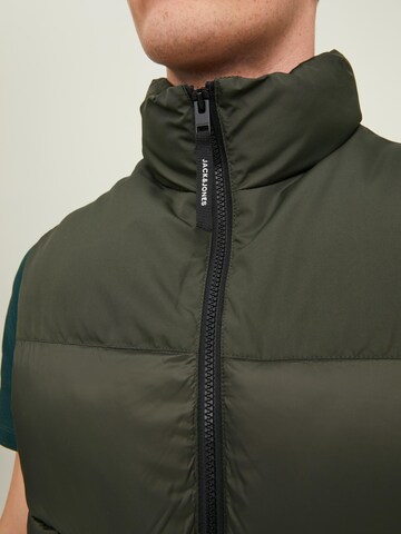 JACK & JONES Bodywarmer 'Chili' in Groen