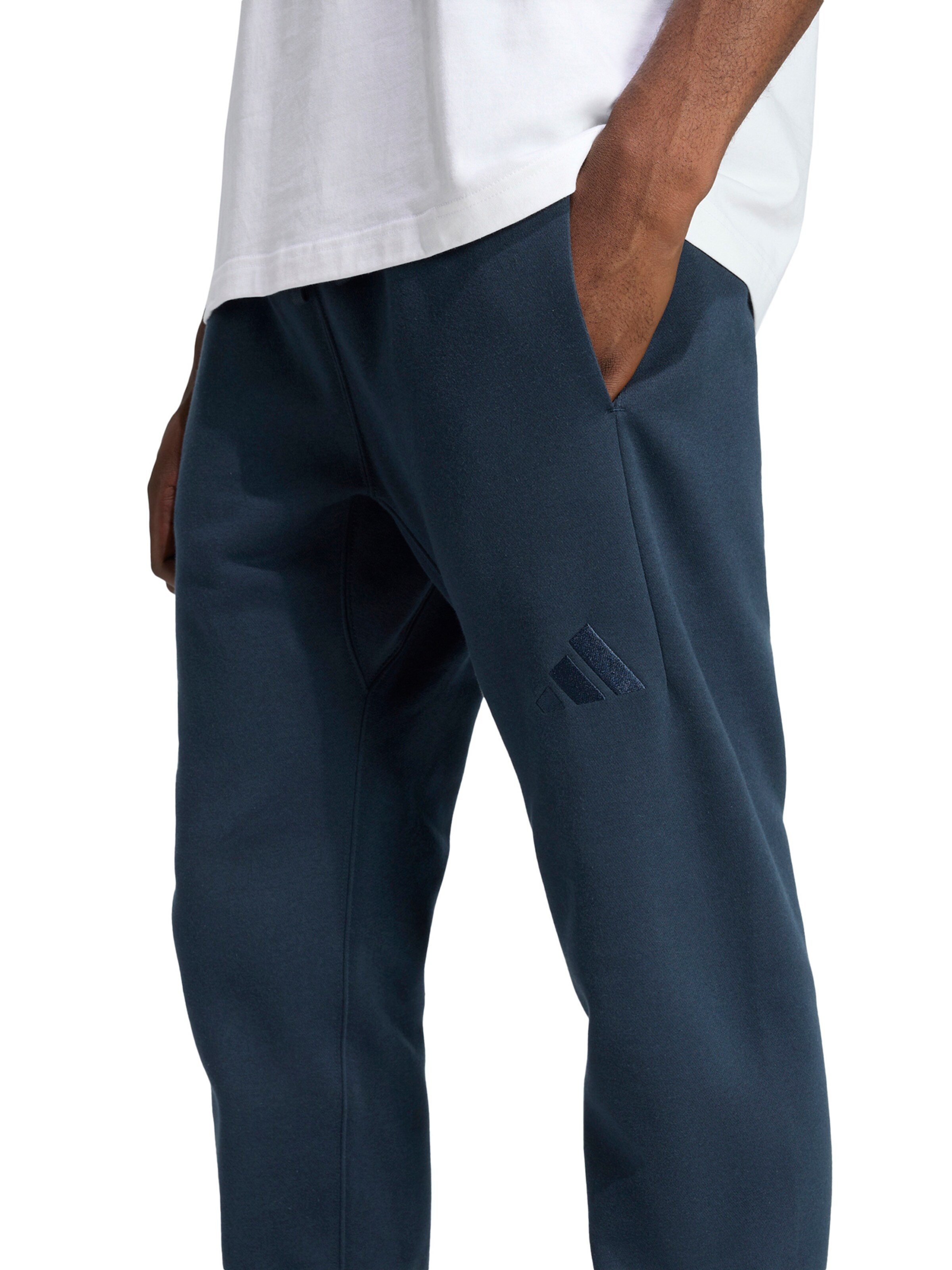 ADIDAS SPORTSWEAR Tapered Sportbroek in Blauw