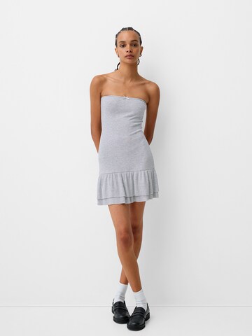 Bershka Kleid in Grau