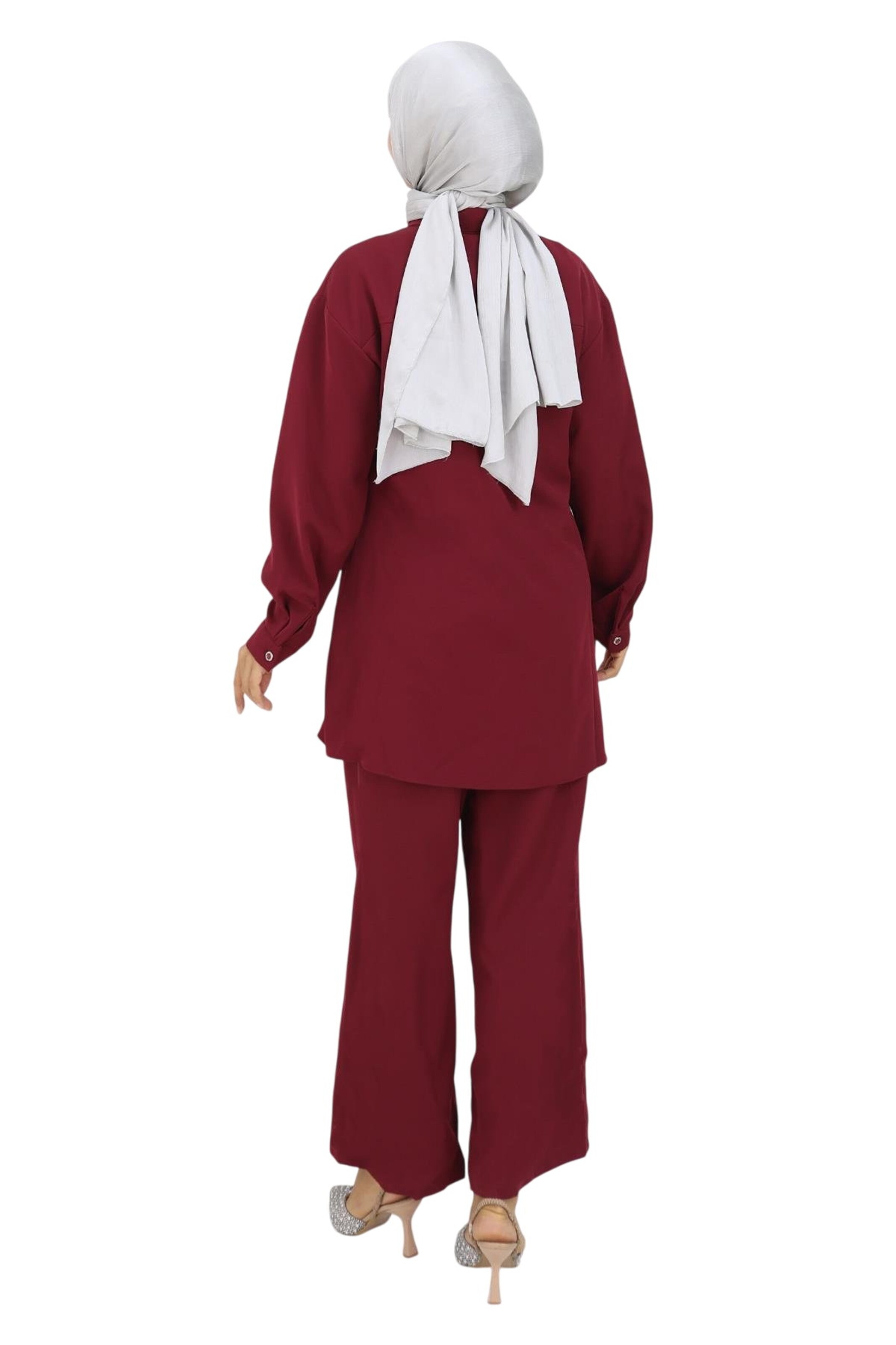 Pantalons de tailleur MODAMIHRAM en rouge