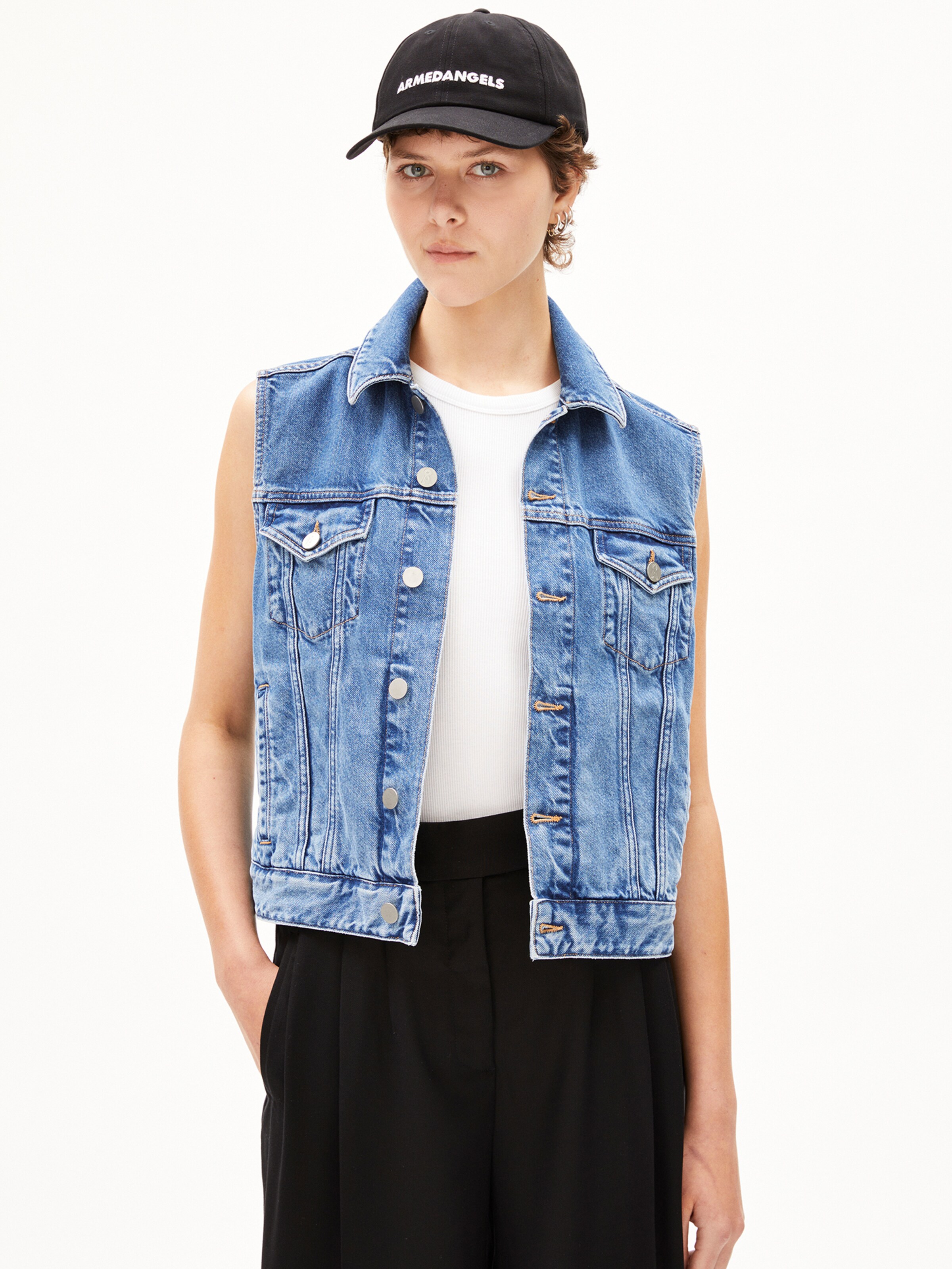 Vestă 'ERSAA' de la ARMEDANGELS pe albastru: față