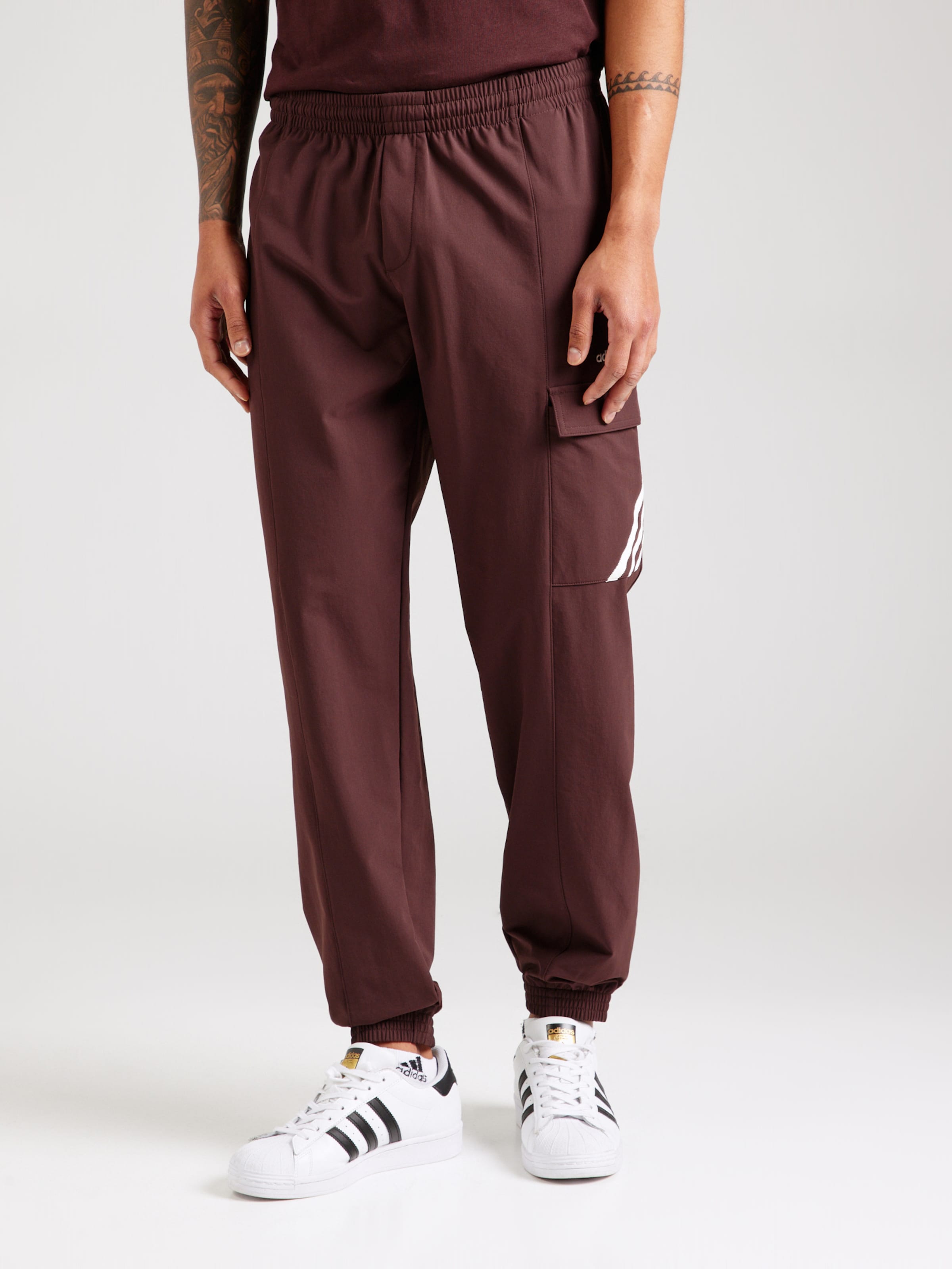 ADIDAS ORIGINALS Tapered Hose in Bordeaux ABOUT YOU