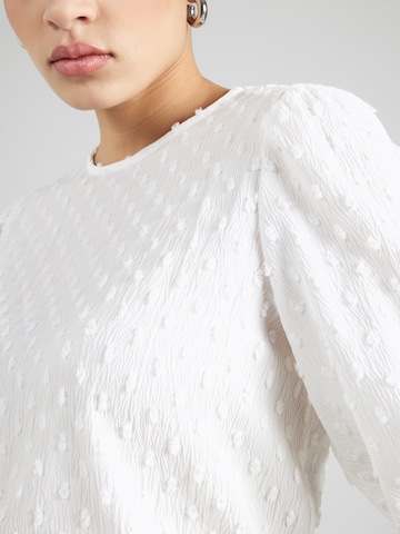 T-shirt 'VIBrietta' VILA en blanc