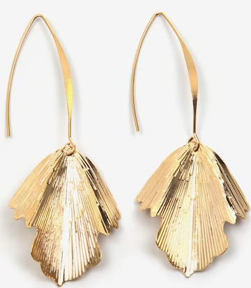 J. Jayz Earrings in Gold: front