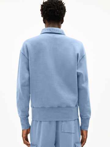 Sweat-shirt ARMEDANGELS en bleu