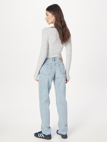 Monki Regular Jeans in Blau