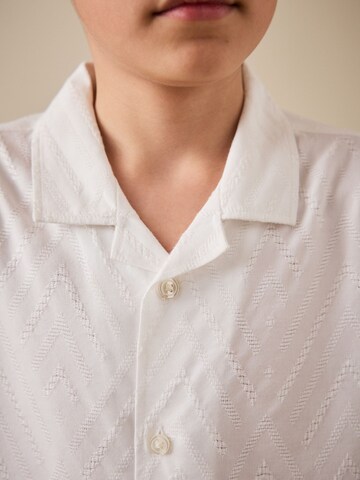 Next Средняя посадка Рубашка в Белый