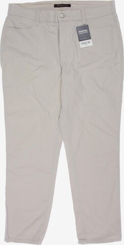 NYDJ Jeans in 35-36 in White: front