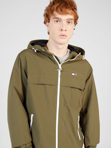 Tommy Jeans Between-season jacket 'CHICAGO' in Green