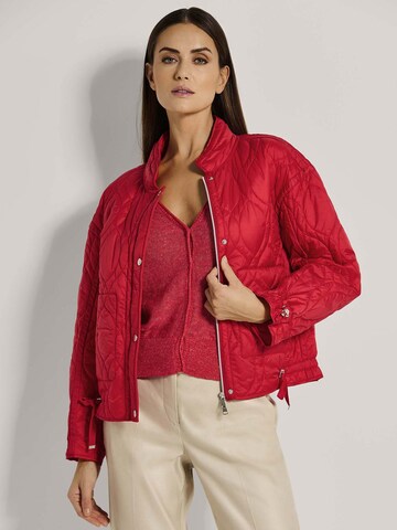 MADELEINE Jacke in Rot: Vorderseite