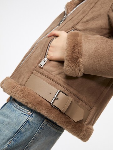 Pull&Bear Zimní bunda – hnědá