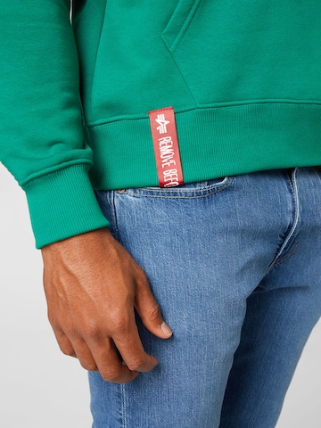 ALPHA INDUSTRIES Sweatshirt in Green