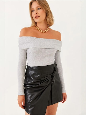 Pullover di Bianco Lucci in grigio: frontale