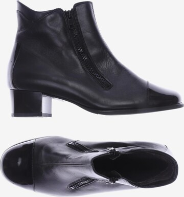 HASSIA Dress Boots in 39 in Black: front
