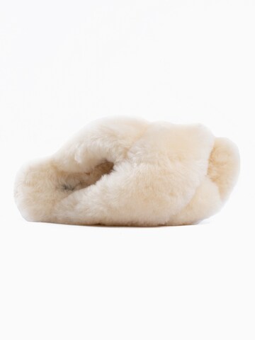 Gooce Slipper 'Furry' in White