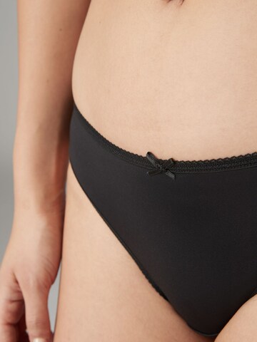 Next Slip in Roze