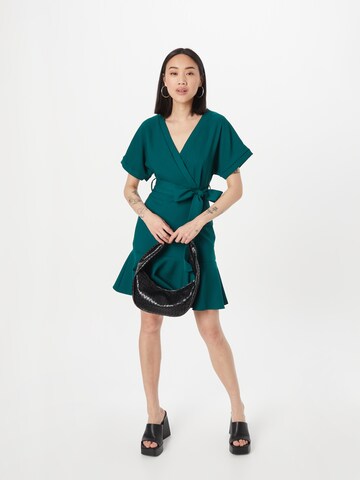 Robe Trendyol en vert