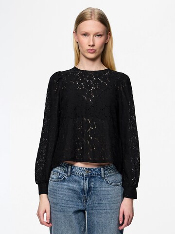 Camicia da donna 'Nanessa' di PIECES in nero: frontale