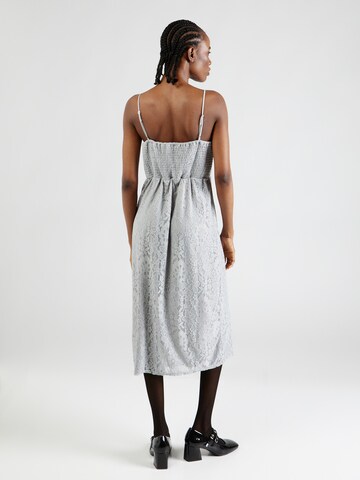 Robe AÉROPOSTALE en gris