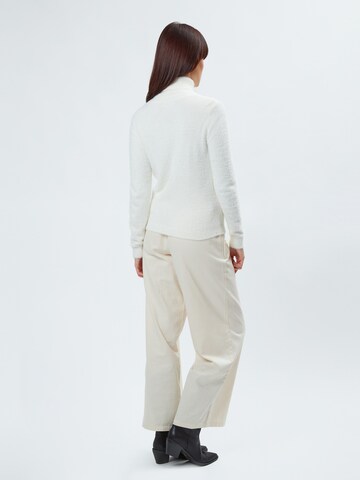 Pullover di Influencer in bianco