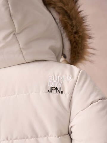 Superdry - Abrigo 'Everest' en beige