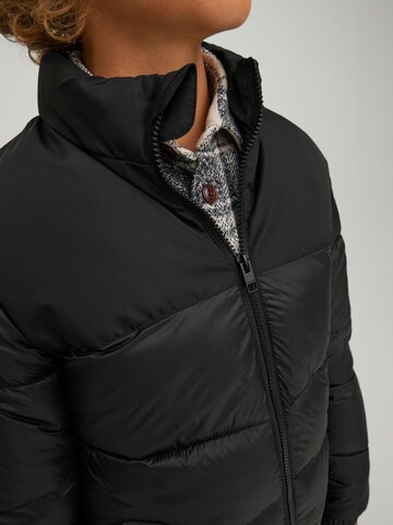 Jack & Jones Junior Jacke 'CHILI' in Schwarz