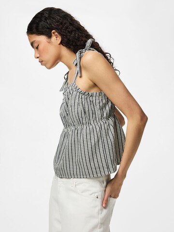 Top 'PCABRIELLE' di PIECES in nero