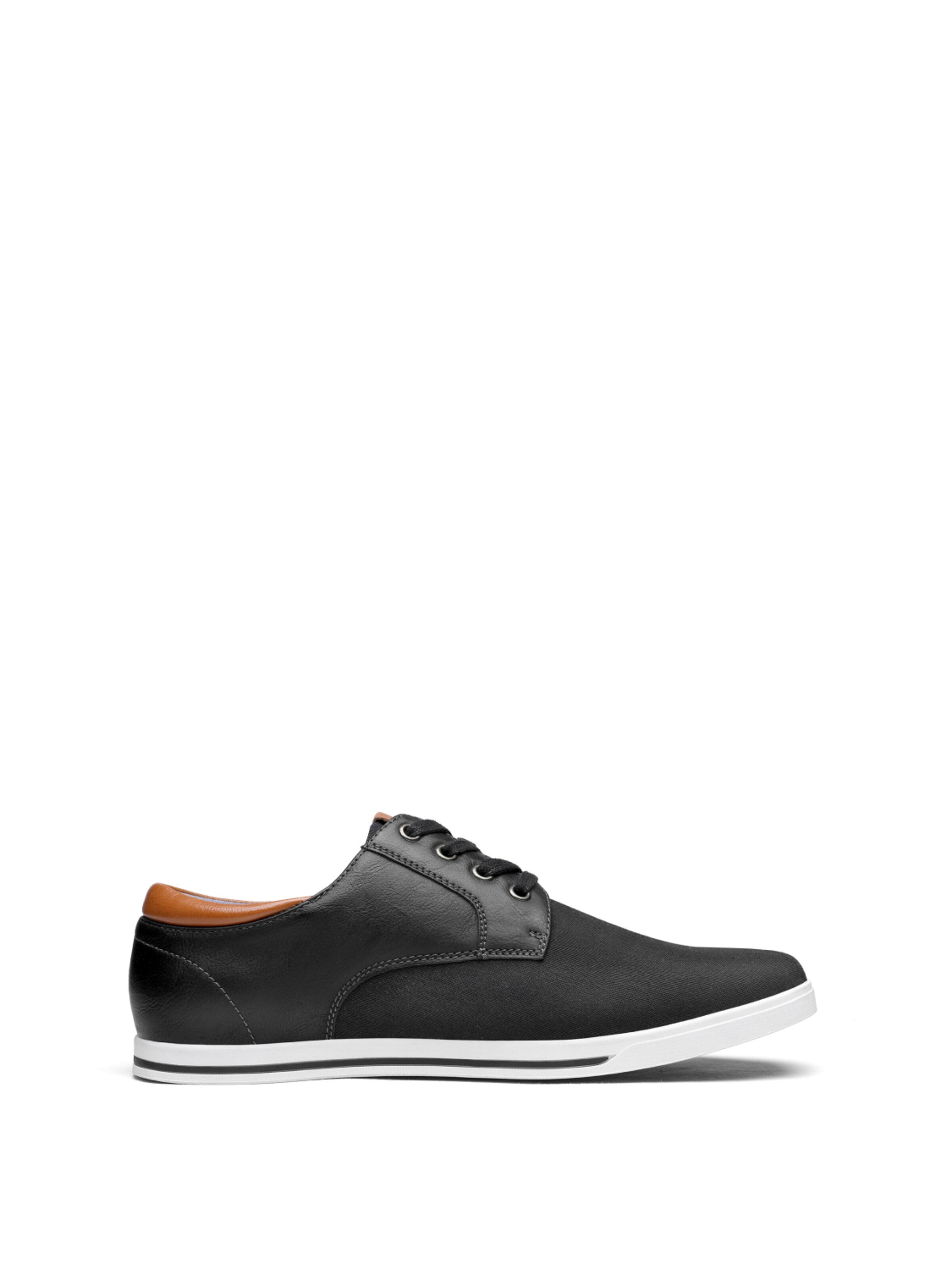 Sneaker bassa di Bruno Marc in nero