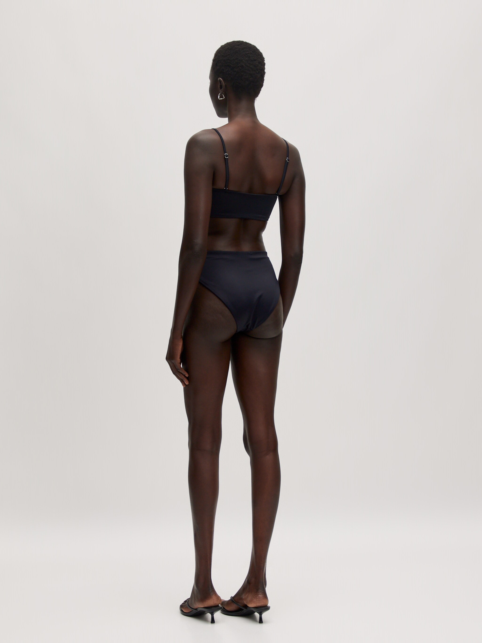 EDITED Producten Bikinitop 'Raissa' Zwart