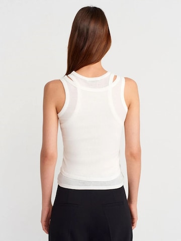 Top di Dilvin in bianco