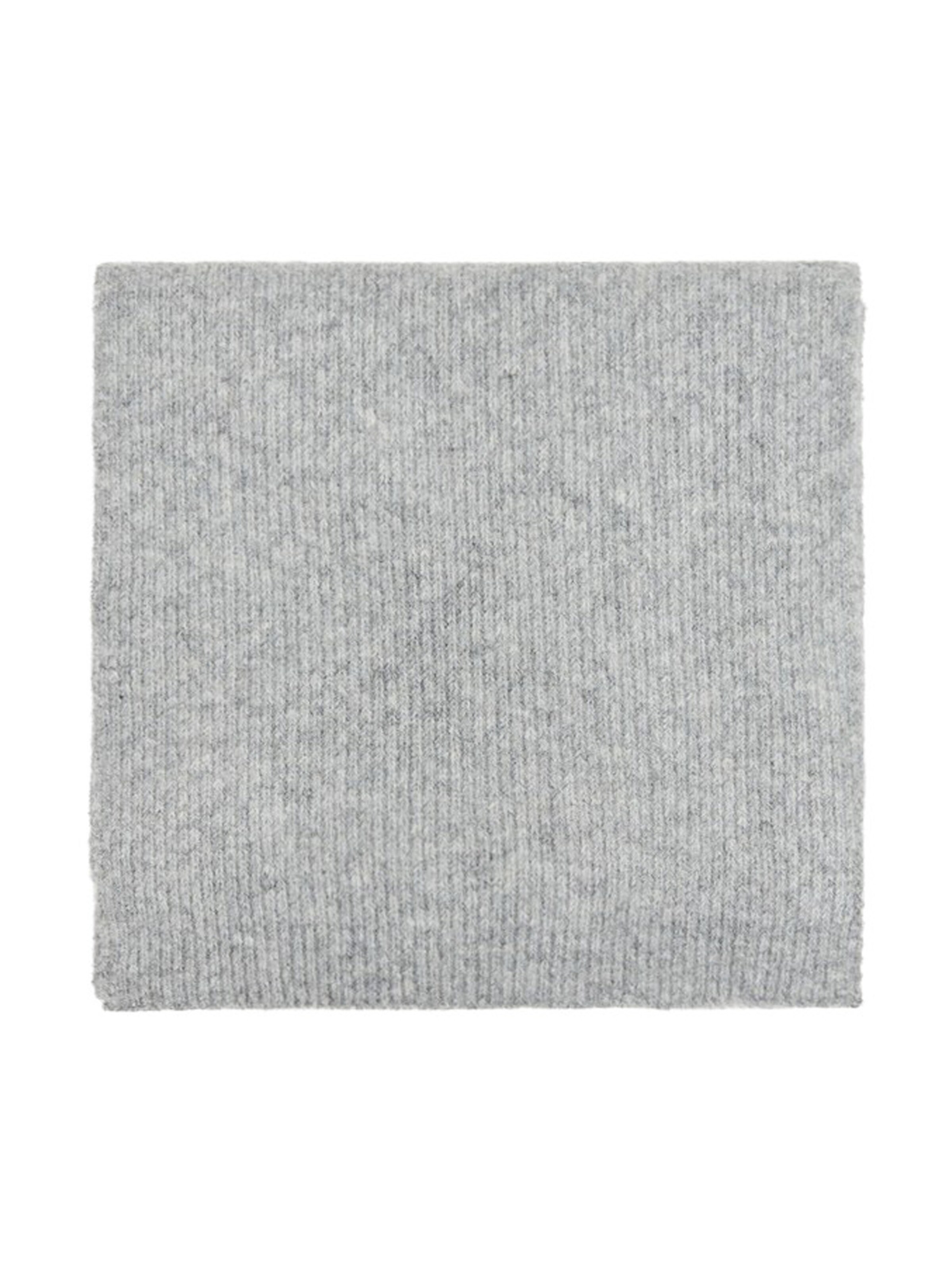 Bershka Oversized scarf in Grey: front