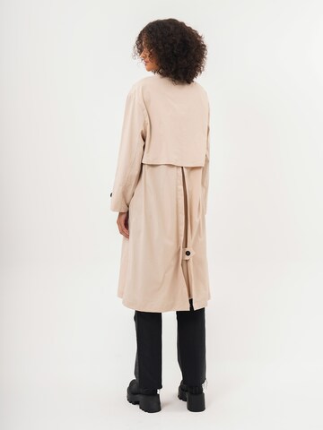FRESHLIONS Between-seasons coat 'Cecilia' in Beige