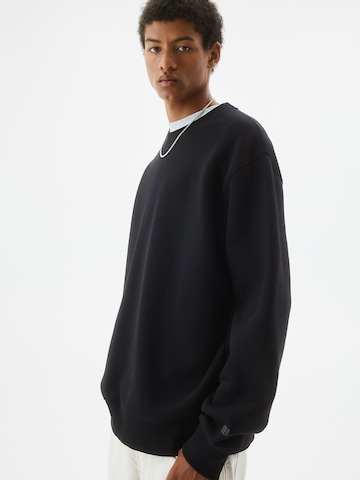 Pull&Bear Sweatshirt in Schwarz