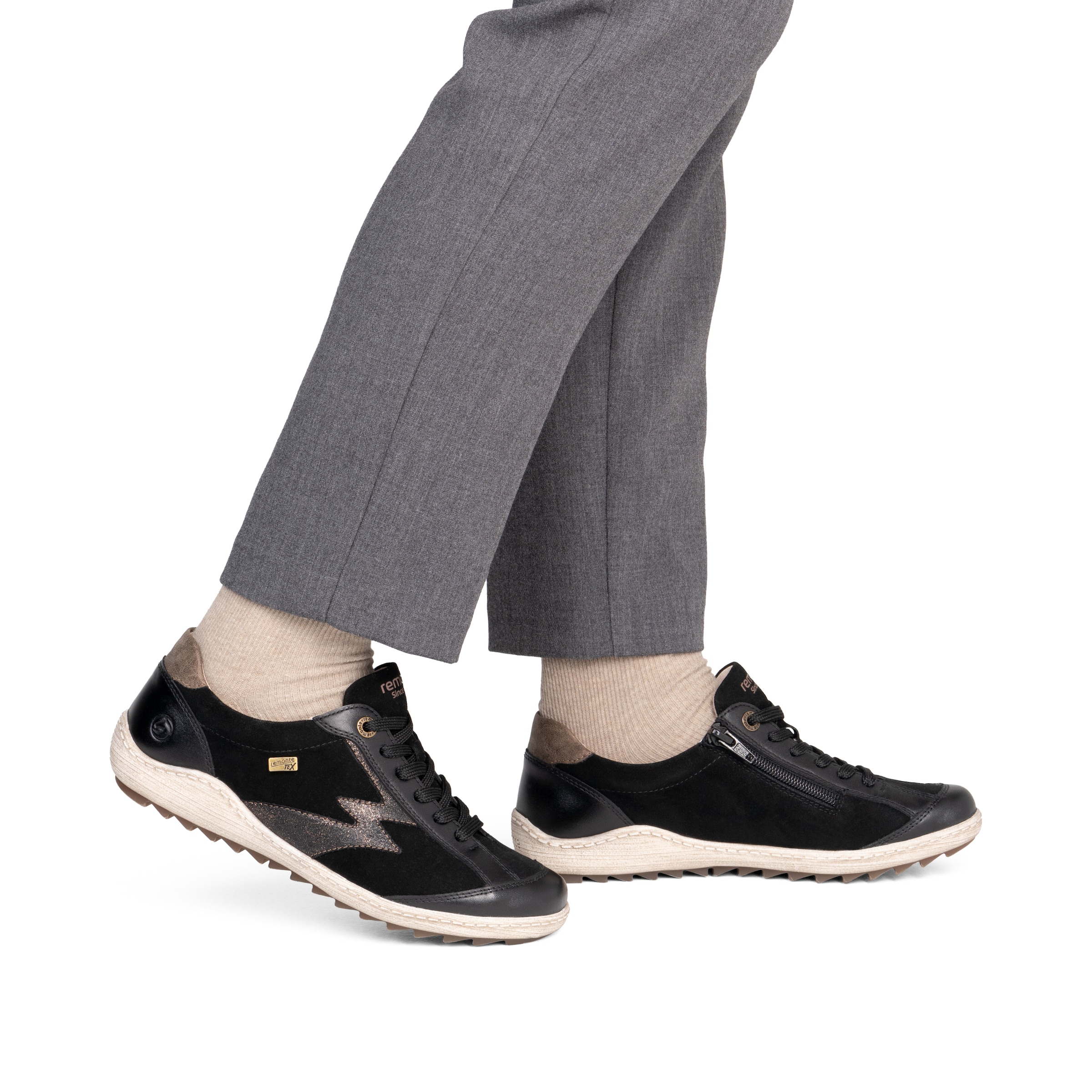 Chaussure à lacets REMONTE en noir : devant