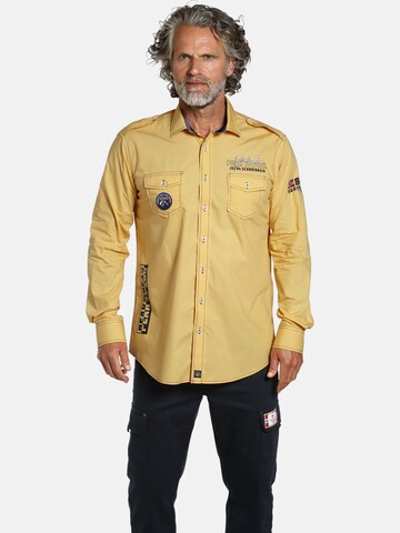 Jan Vanderstorm Comfort fit Overhemd ' Yrjan ' in Geel: voorkant