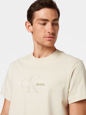 Calvin Klein Jeans T-Shirt in Beige