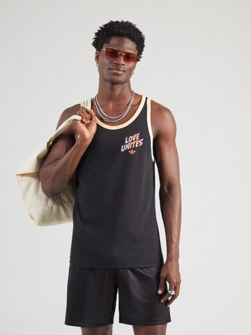 ADIDAS ORIGINALS Paita 'Pride' värissä musta: etupuoli