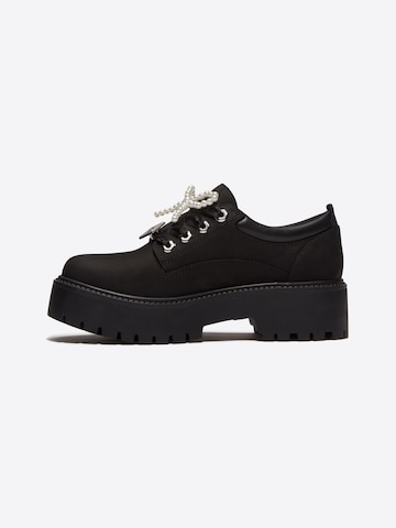 Pantofi cu șireturi de la TIMBERLAND pe negru