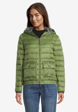 Betty & Co Between-Season Jacket in Green: front