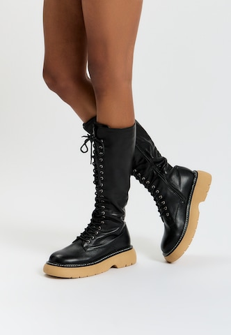 CESARE GASPARI Schnürstiefel in Schwarz
