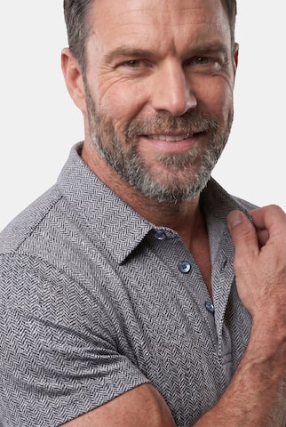 Men Plus Shirt in Grau