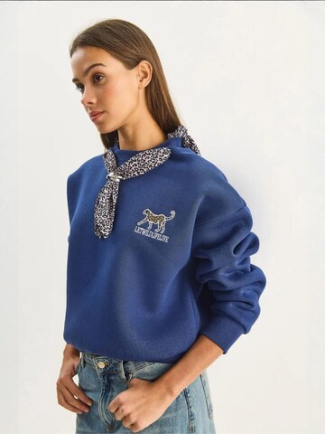 Bianco Lucci Sweatshirt in Blauw